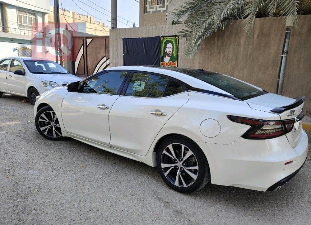 نيسان ماكسيما